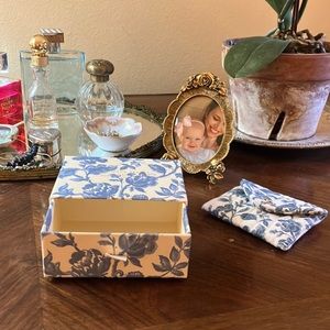 Sezane Beautiful Jewelry Box and Pouch with Snap